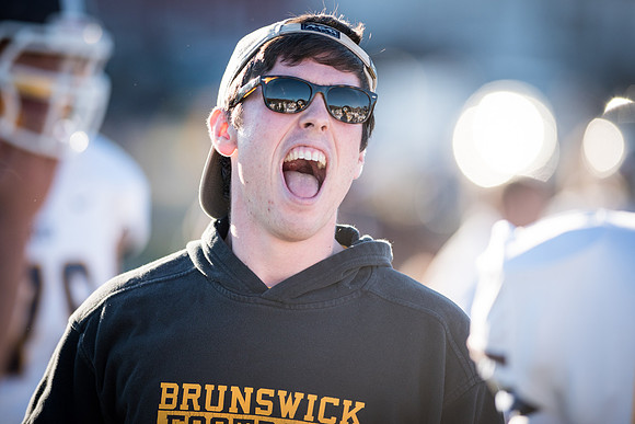 football_nepsac16_wkl_4231