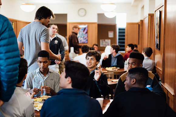 hc17_fballbfast_jk_5969