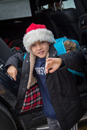 holiday_handshake17_jfess_4402