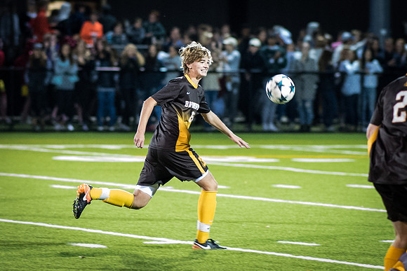 hc17_soccer_wkl_2030