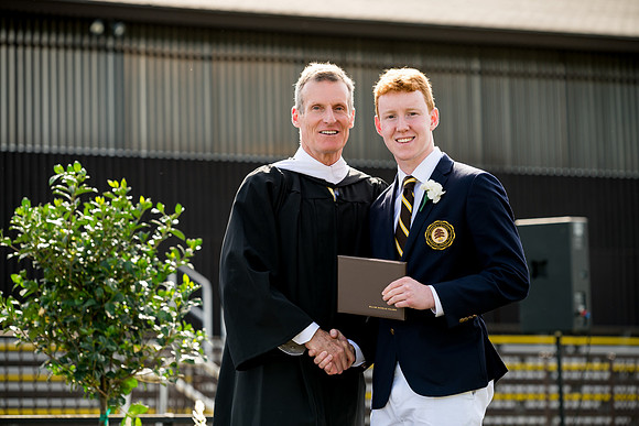 graduation22_diplomas_ah_0282