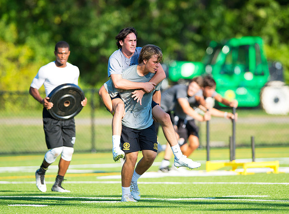 football_2015-09-18_navyseals_dburns)_6629