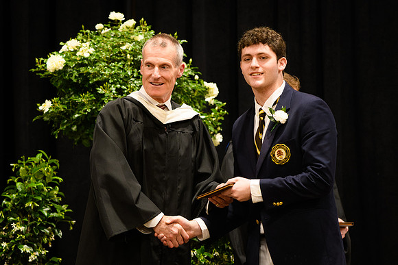 graduation25_diploma_wkl1_5384