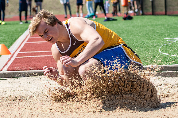 trackfield_2019-04-06_dburns_4611