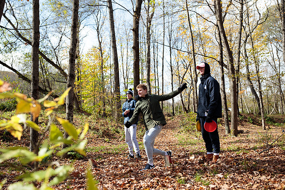 randolphvt1819_trip03_discgolf_bdf_1038
