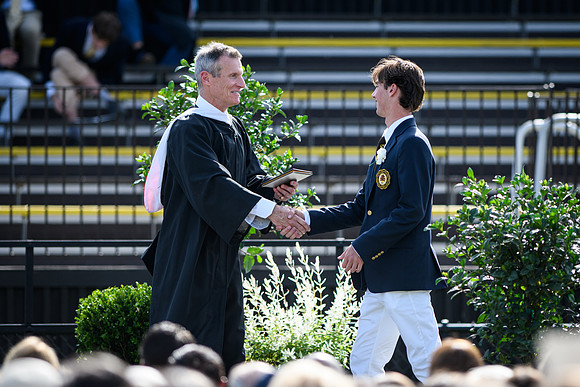 graduation22_diplomas_wkl_0548