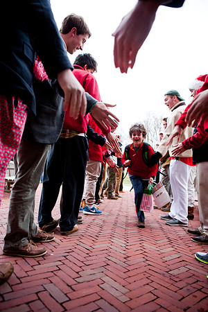 holiday_handshake_kras_0106