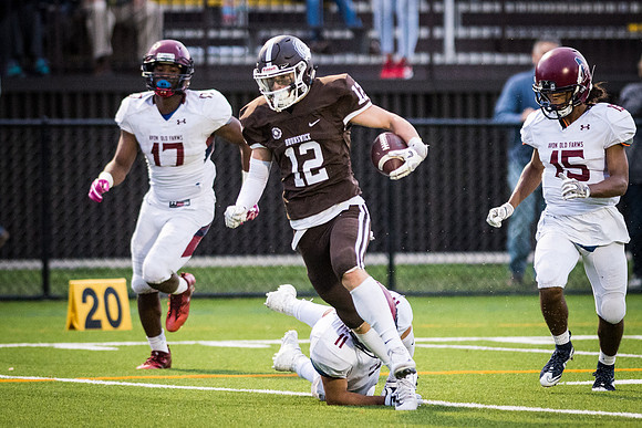hc17_football_wkl_3965