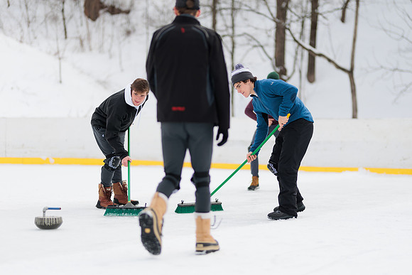 randolphvt2122_trip07_curling_bdf_0341