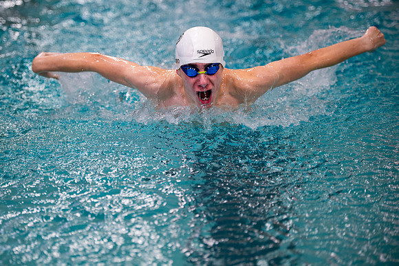 swimming_2025-02-08_ah_0100