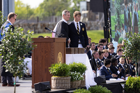 graduation22_diplomas_gh_0620