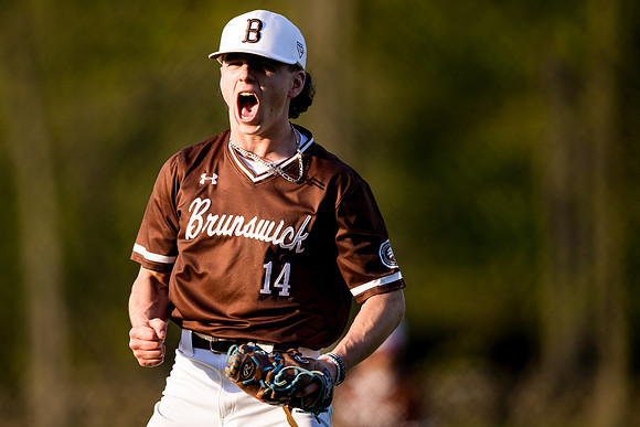 baseball_2025-05-01_ah_0305