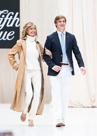 fashionshow19_runway_wkl_0518