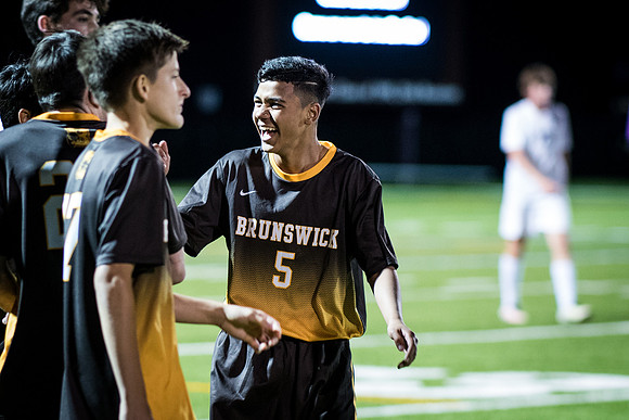 hc17_soccer_wkl_2056