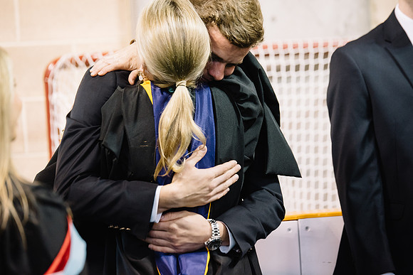 graduation16_hp_9818