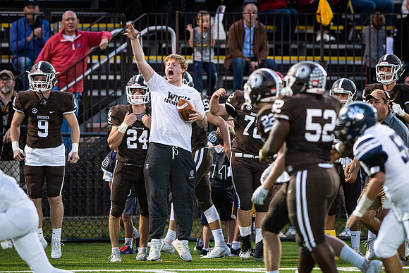 football_2019-09-27_wkl_8230