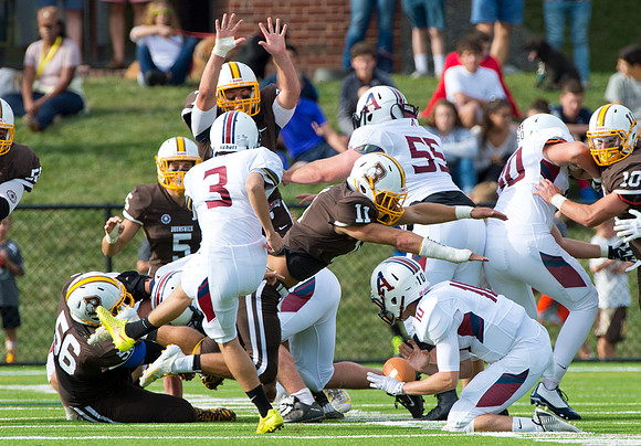 football_2015-09-26_dburns_8691