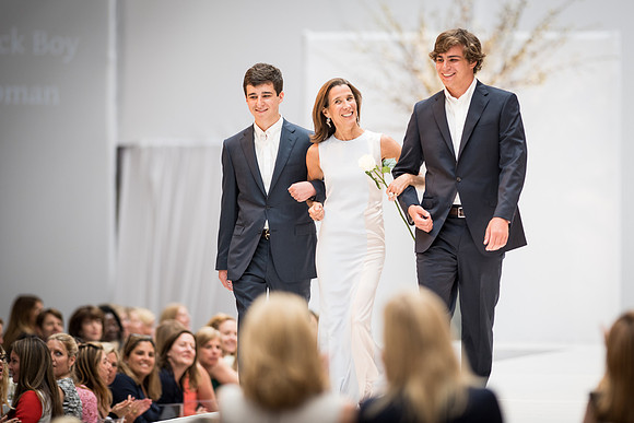 fashionshow17_runway_wkl_1196