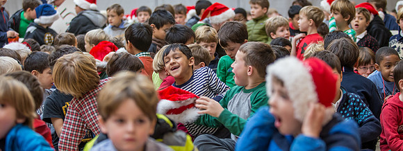 holidayassembly_all_jfess_3005