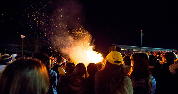 homecoming13_bonfireworks_jfess_8770
