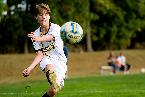 soccer_ms7b_brownwhite_2024-10-08_ah_0106