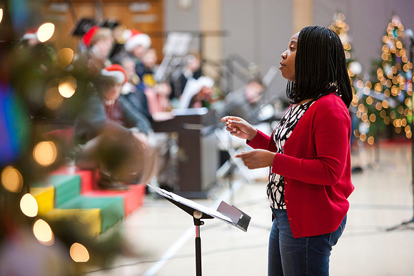 holidayassembly_all_mkras_9531