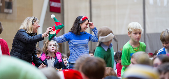 holidayassembly_all_jfess_3001
