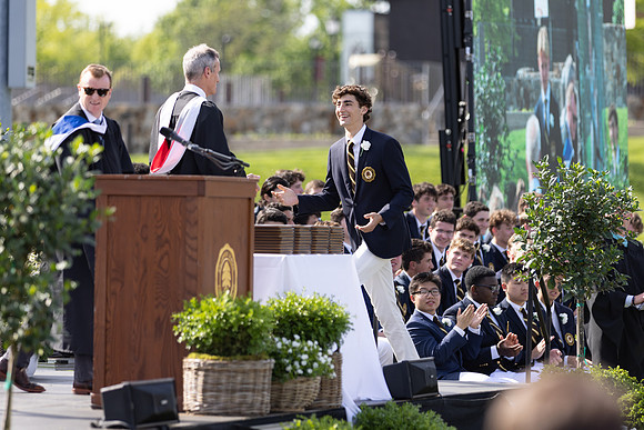 graduation22_diplomas_gh_0509