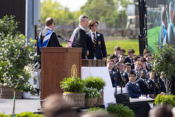 graduation22_diplomas_gh_0478