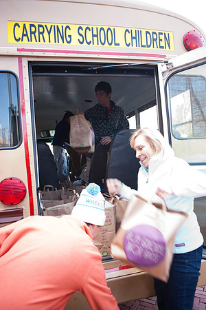 thanksgiving_fooddrive_us_mkras_0177