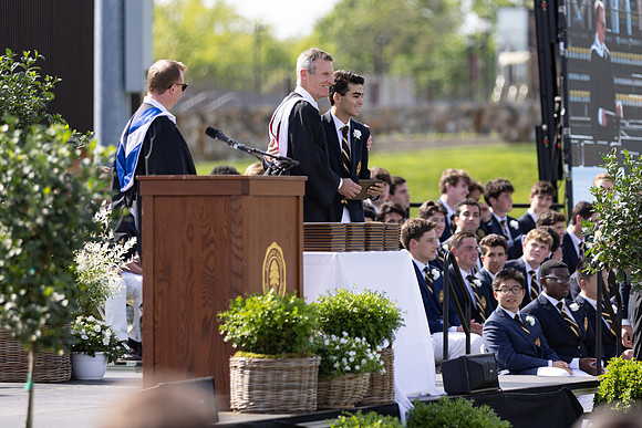 graduation22_diplomas_gh_0484
