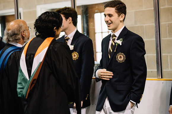 graduation16_hp_9713