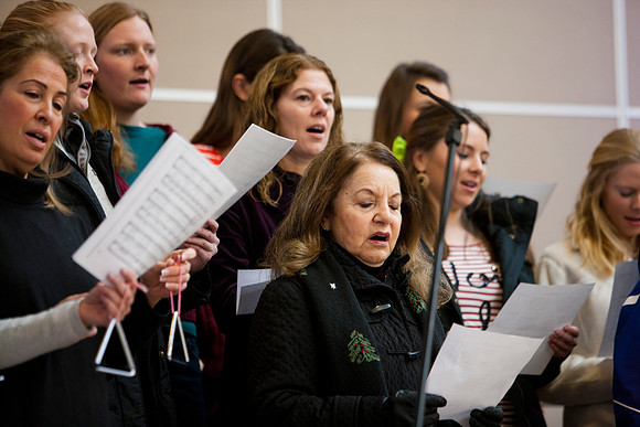 holidayassembly_all_mkras_9553