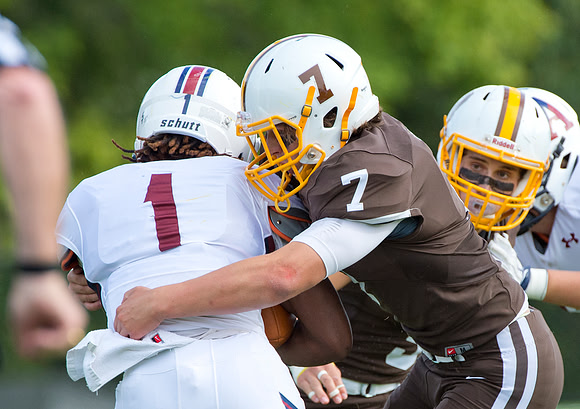 football_2015-09-26_dburns_8567