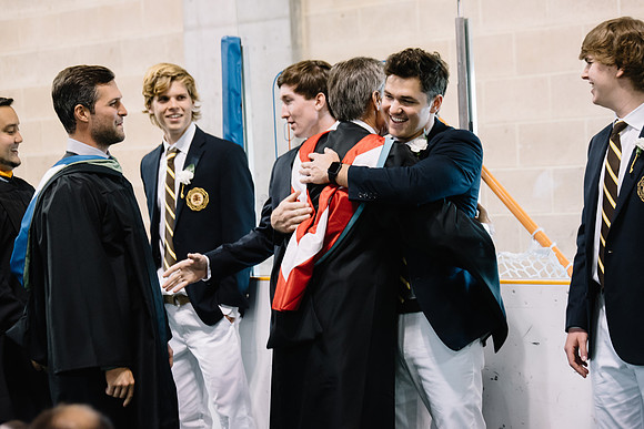 graduation16_hp_9740