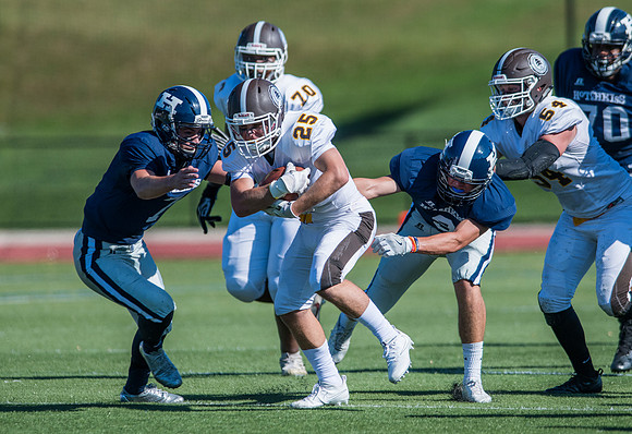 football_2017-09-23_dburns_0943