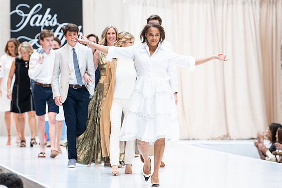 fashionshow19_runway_wkl_1612