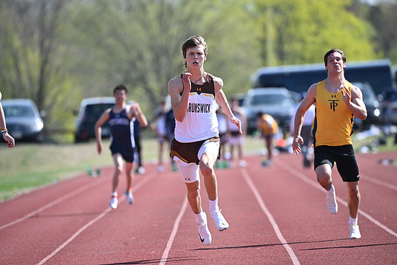 trackfield_2025-04-23_cp_2821
