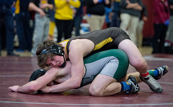 wrestling_wneiswa_champs_dburns_7012