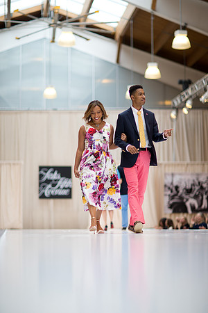 fashionshow19_runway_mk_0385