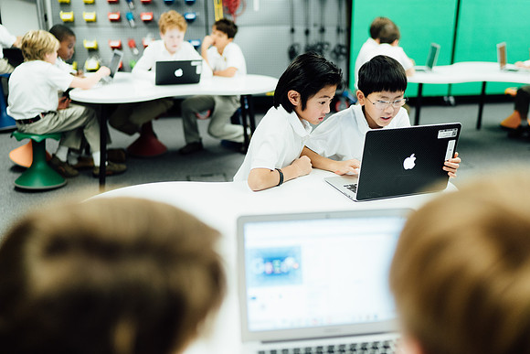 hourofcode_ls_jk_9236