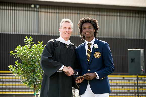 graduation22_diplomas_ah_0281