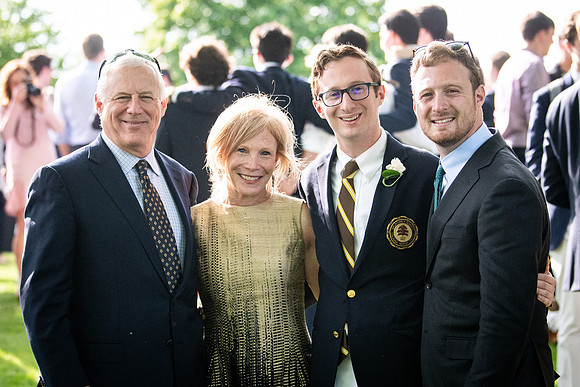 graduation19_wkl2_8581