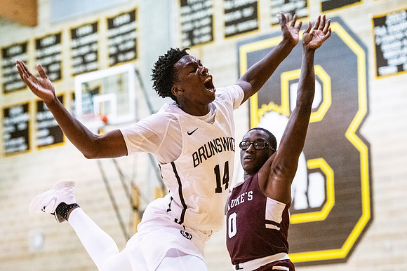 basketball_2019-01-11_dburns_0770