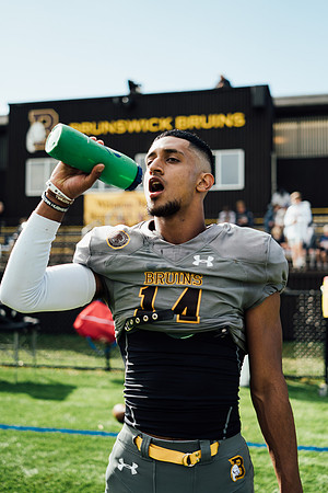 hc21_football_jk1_8205