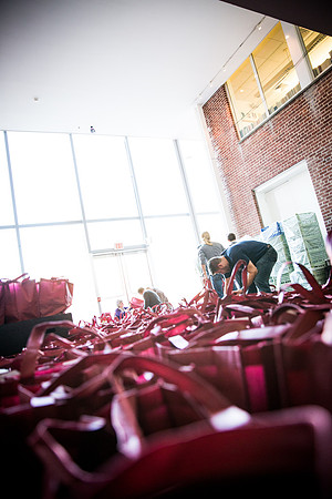 thanksgiving_fooddrive_us_jfess_4517