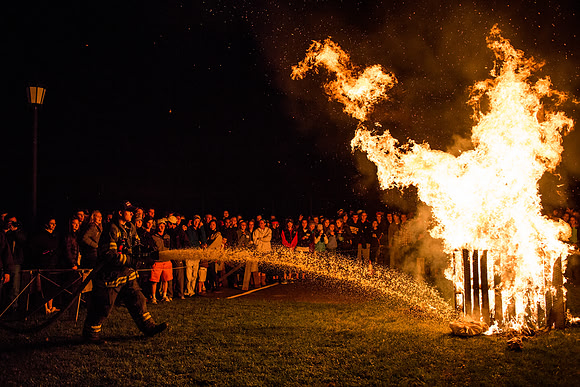 homecoming13_bonfire_jk_4434