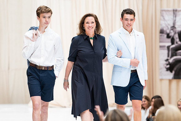 fashionshow19_runway_wkl_0642