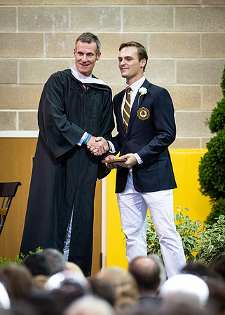 graduation19_wkl1_9609
