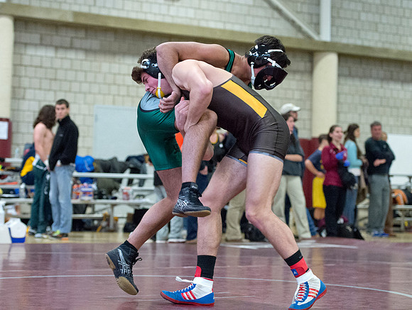 wrestling_wneiswa_champs_dburns_7096